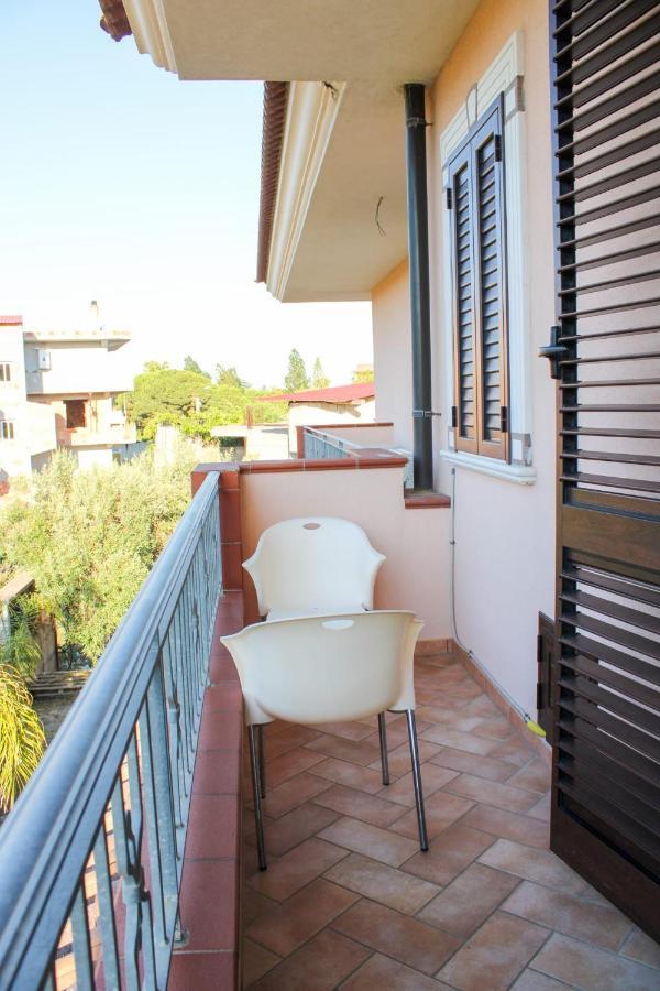 Magna Grecia B&B E Appartamenti 卡鲁尼亚玛丽娜 外观 照片