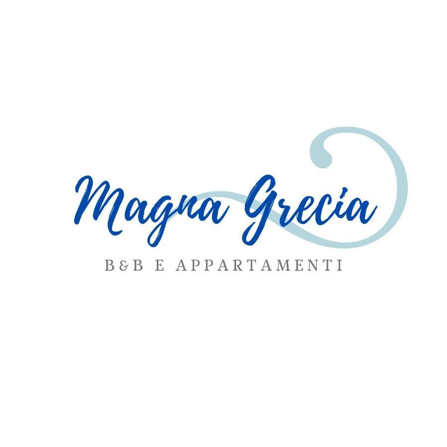 Magna Grecia B&B E Appartamenti 卡鲁尼亚玛丽娜 外观 照片