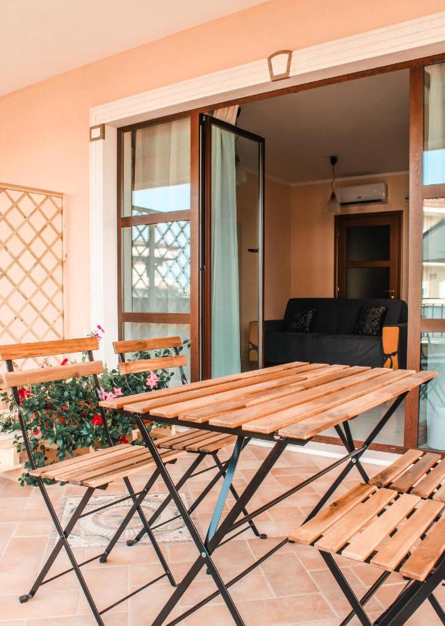 Magna Grecia B&B E Appartamenti 卡鲁尼亚玛丽娜 外观 照片